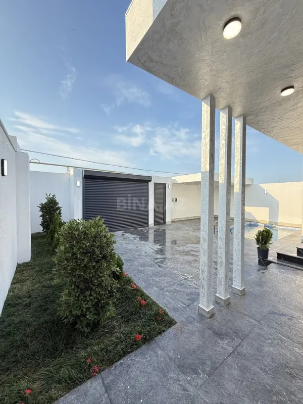 Satılır 4 otaqlı həyət evi 130 m²