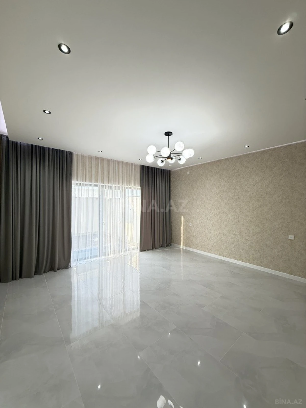 Satılır 4 otaqlı həyət evi 130 m²