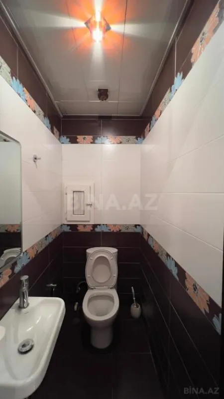 Satılır 4 otaqlı mənzil 183 m²