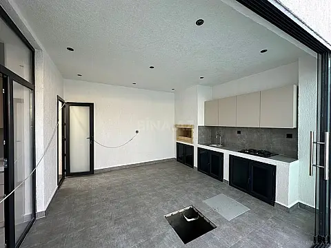 Satılır 4 otaqlı həyət evi 140 m²