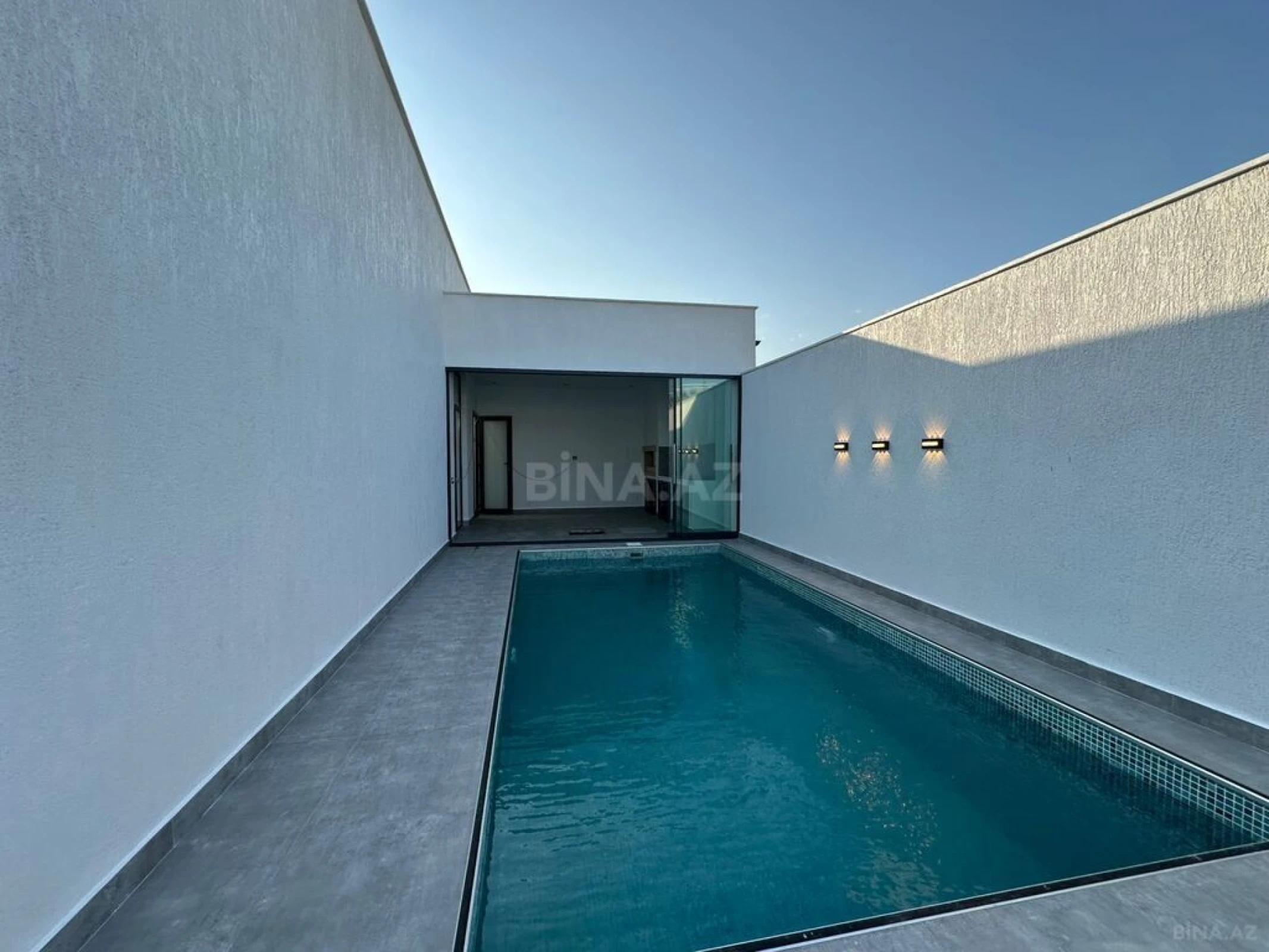 Satılır 4 otaqlı həyət evi 140 m²