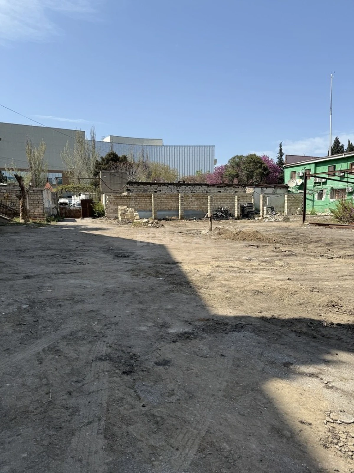 Satılır torpaq sahəsi 92 m²