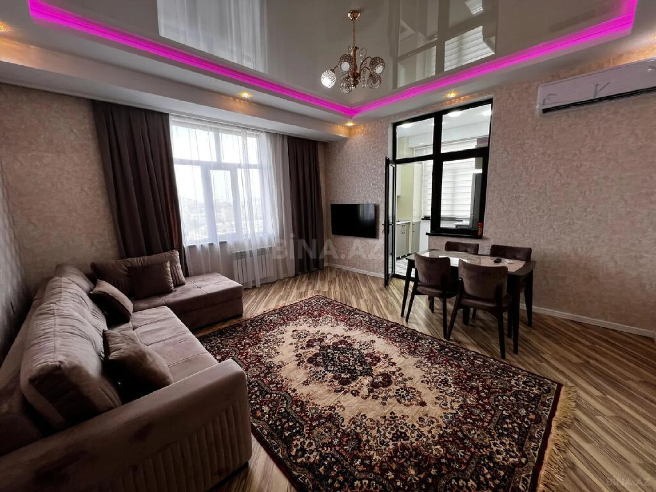 Kirayə verilir 2 otaqlı mənzil 70 m²