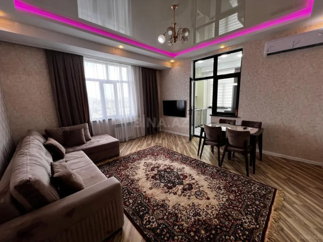 Kirayə verilir 2 otaqlı mənzil 70 m²