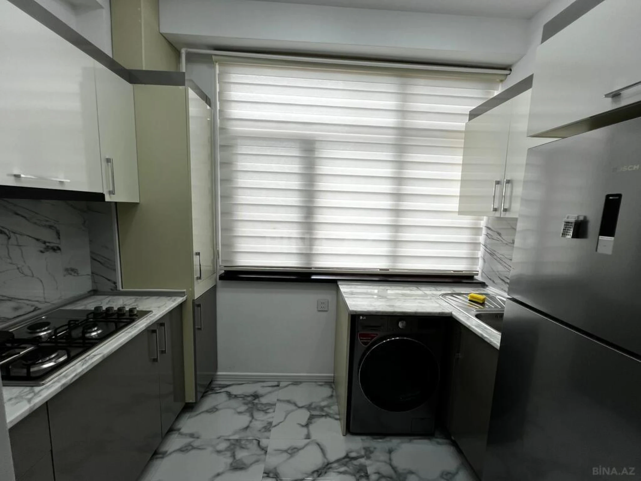 Kirayə verilir 2 otaqlı mənzil 70 m²