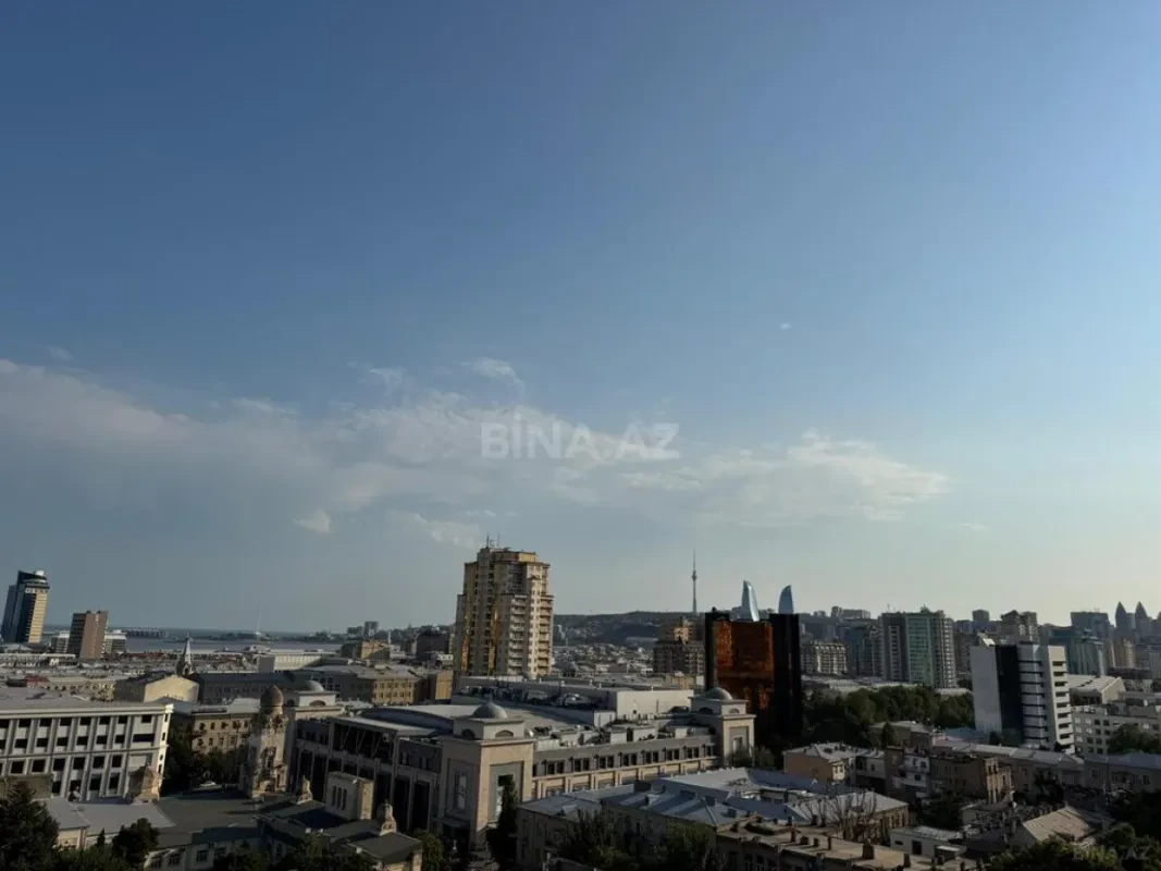 Kirayə verilir 3 otaqlı mənzil 132 m²