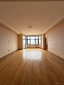 Satılır 3 otaqlı mənzil 150 m²