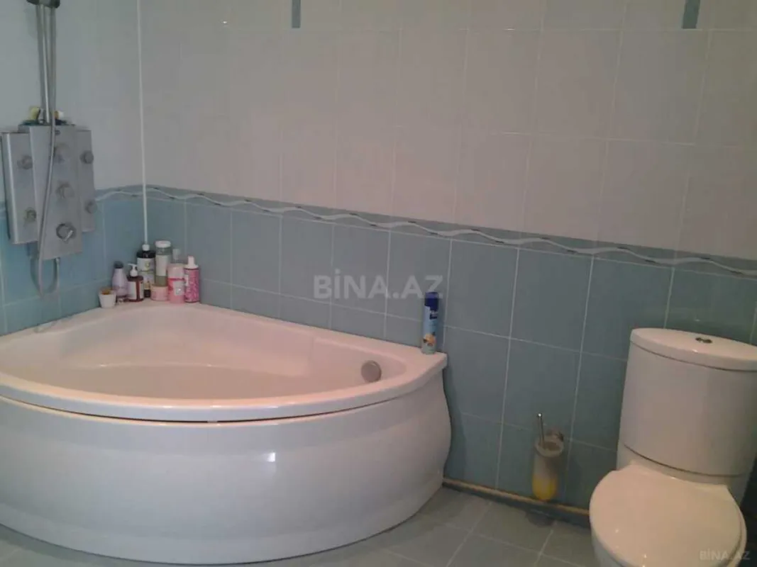 Satılır 6 otaqlı həyət evi 750 m²