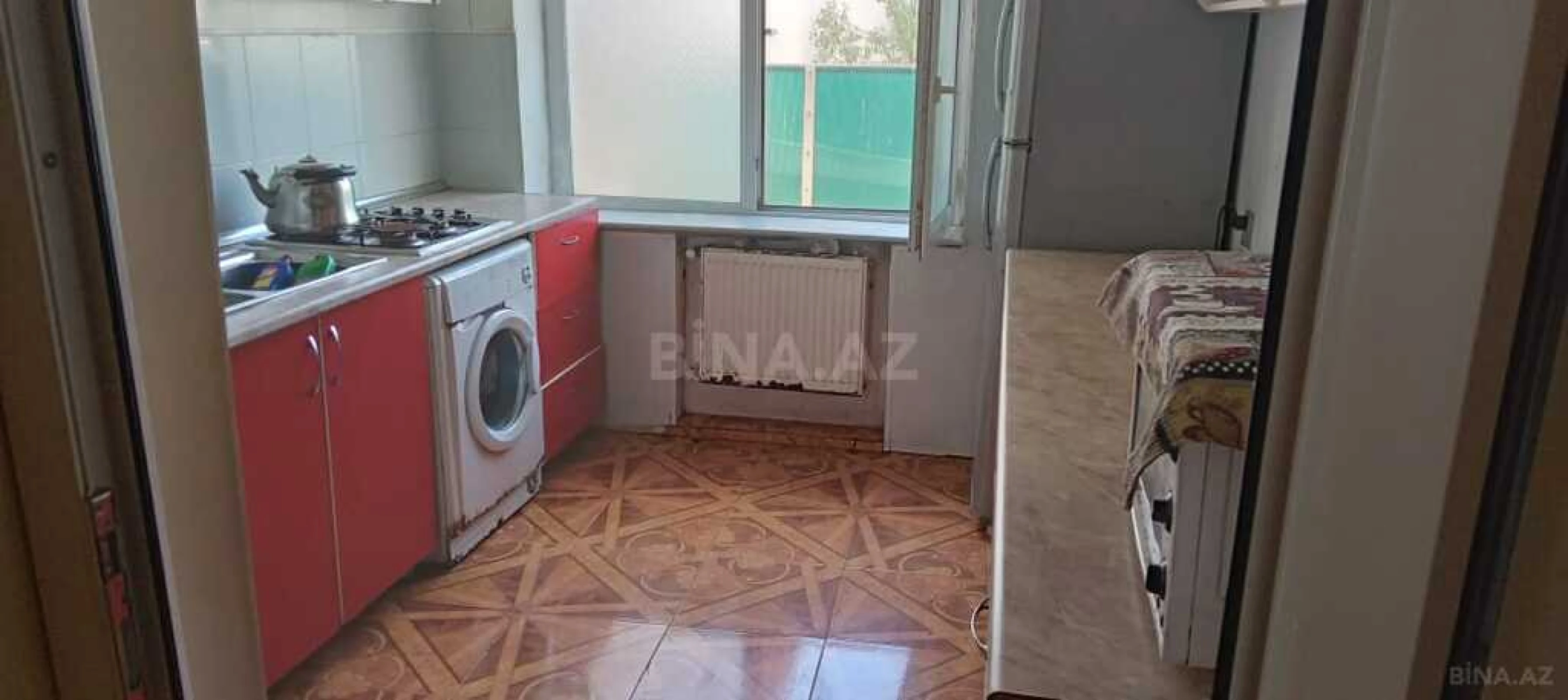 Satılır 6 otaqlı həyət evi 750 m²