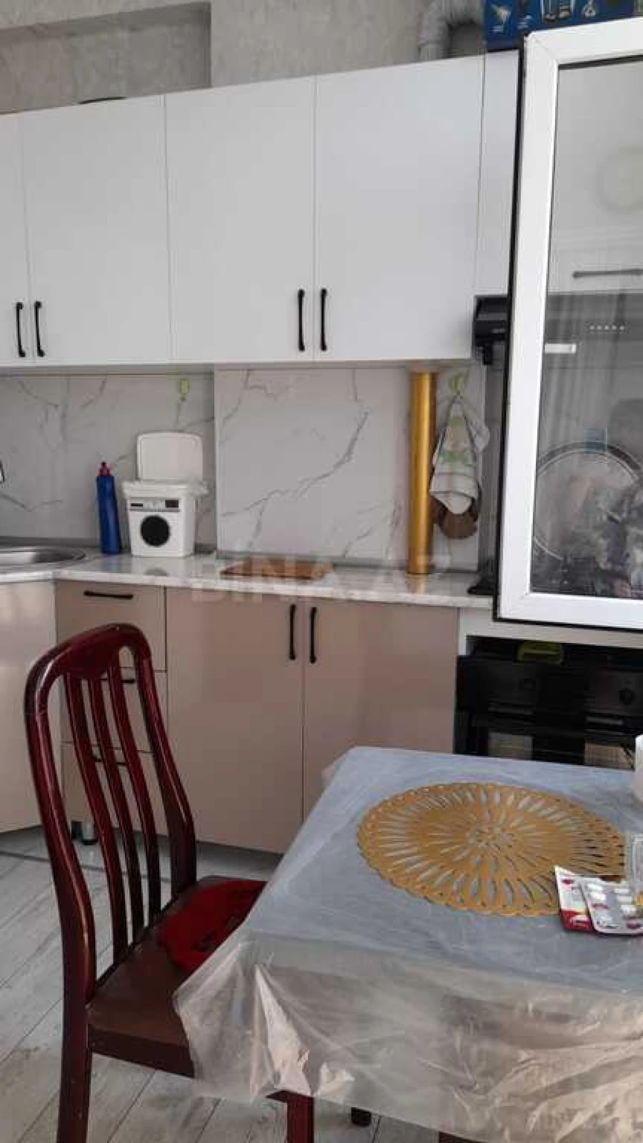Kirayə verilir 2 otaqlı mənzil 58 m²