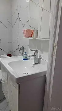 Kirayə verilir 2 otaqlı mənzil 58 m²