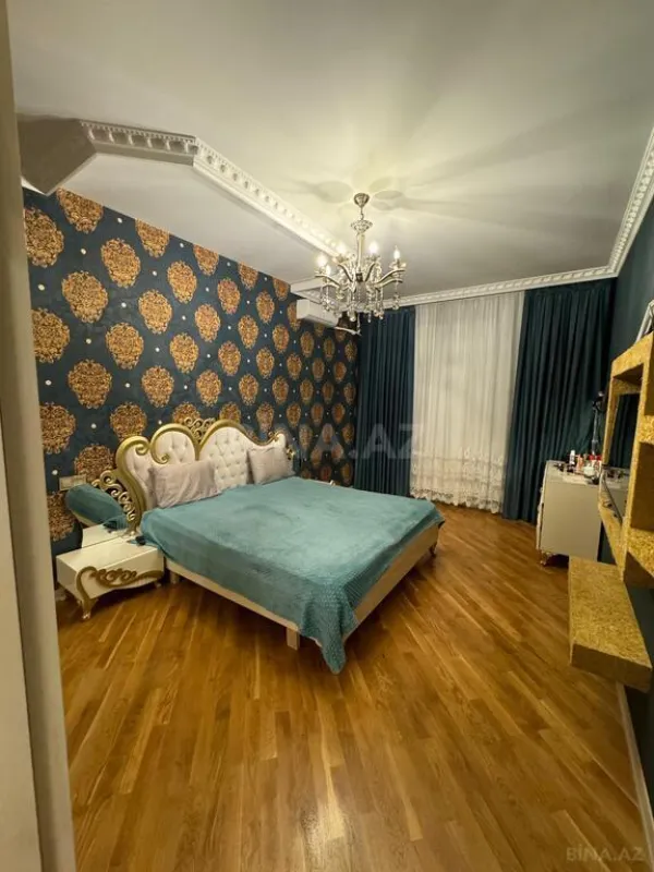 Satılır 3 otaqlı mənzil 105 m²