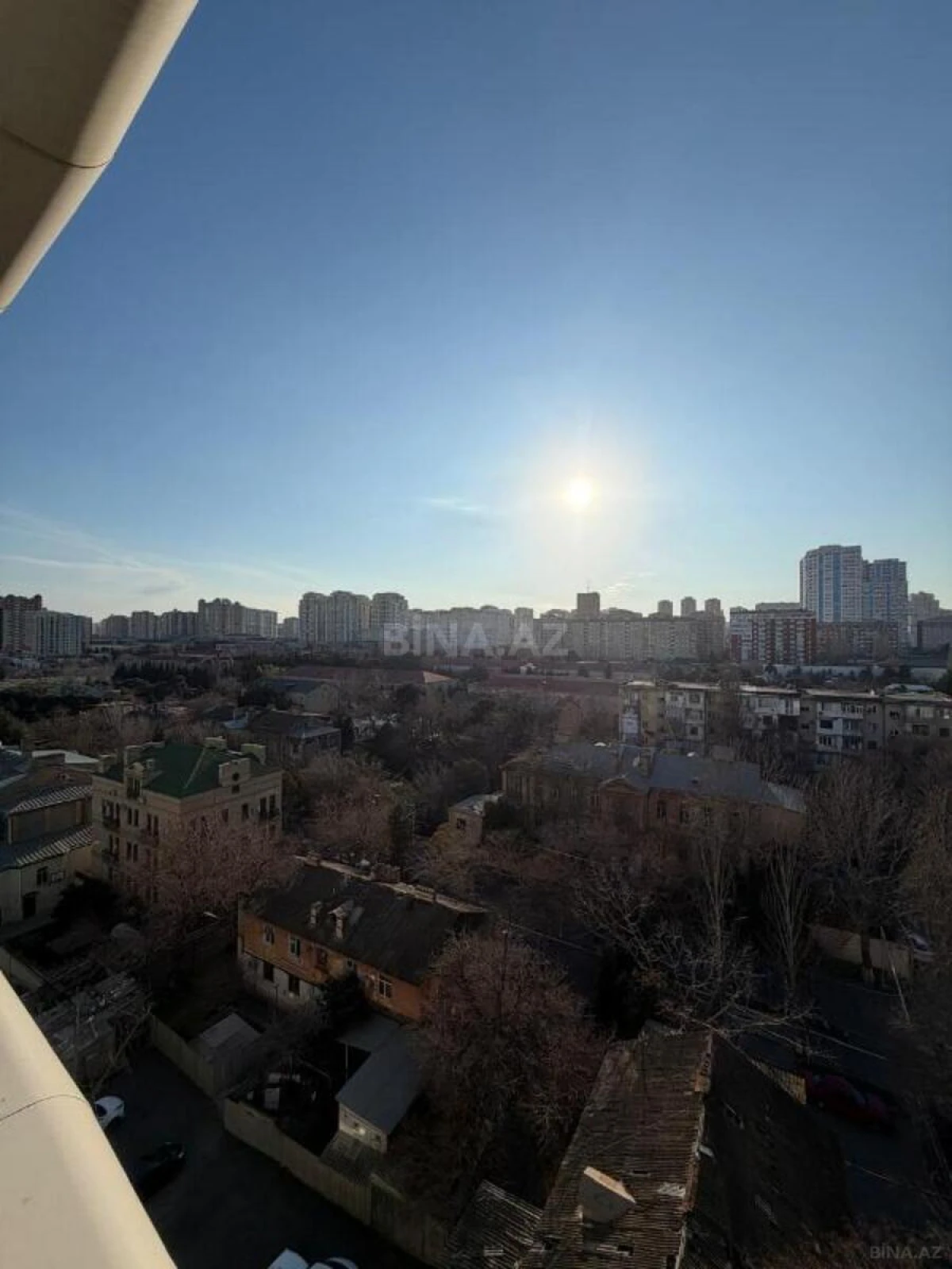 Satılır 4 otaqlı mənzil 239 m²