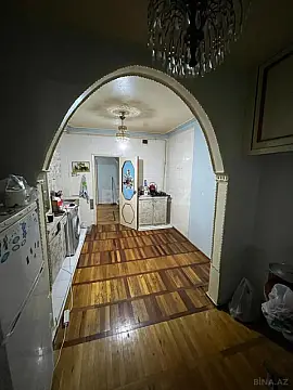 Satılır 5 otaqlı mənzil 120 m²
