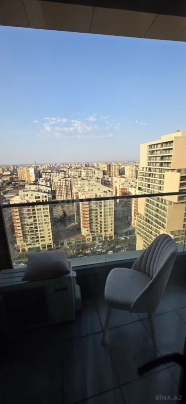 Kirayə verilir 2 otaqlı mənzil 105 m²