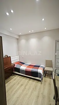 Satılır 4 otaqlı mənzil 100 m²