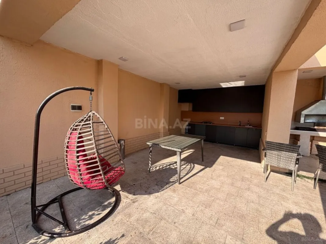 Satılır 5 otaqlı həyət evi 200 m²