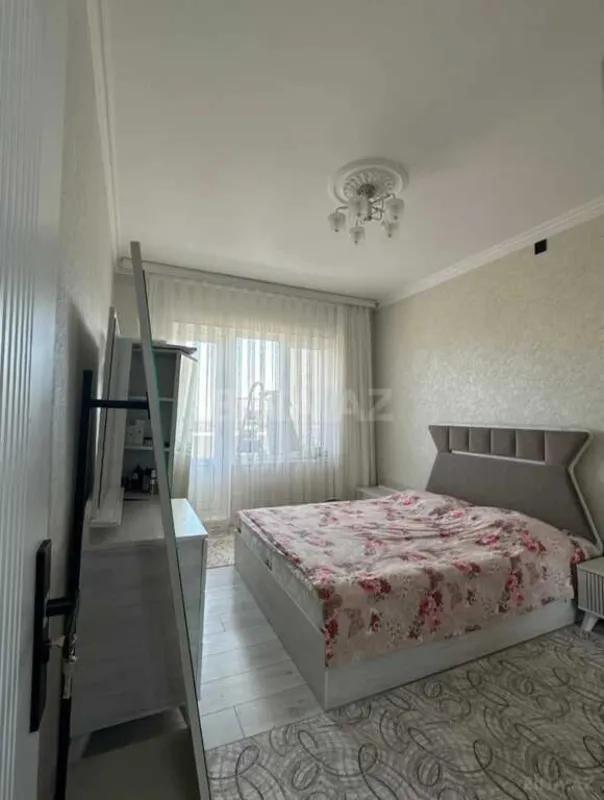 Satılır 2 otaqlı mənzil 70 m²