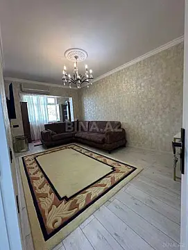 Satılır 2 otaqlı mənzil 70 m²