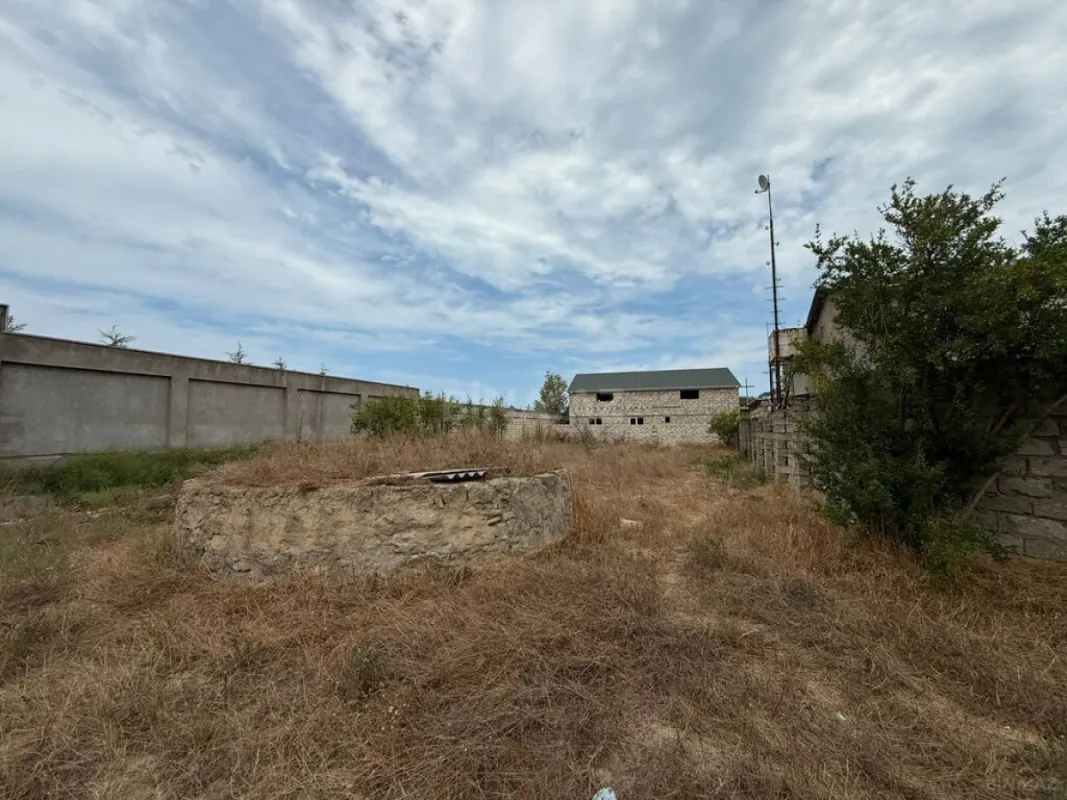 Satılır torpaq sahəsi 8 m²