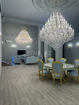 Satılır 8 otaqlı mənzil 1300 m²