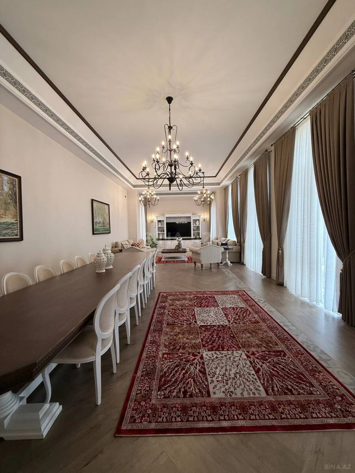 Satılır 8 otaqlı həyət evi 800 m²