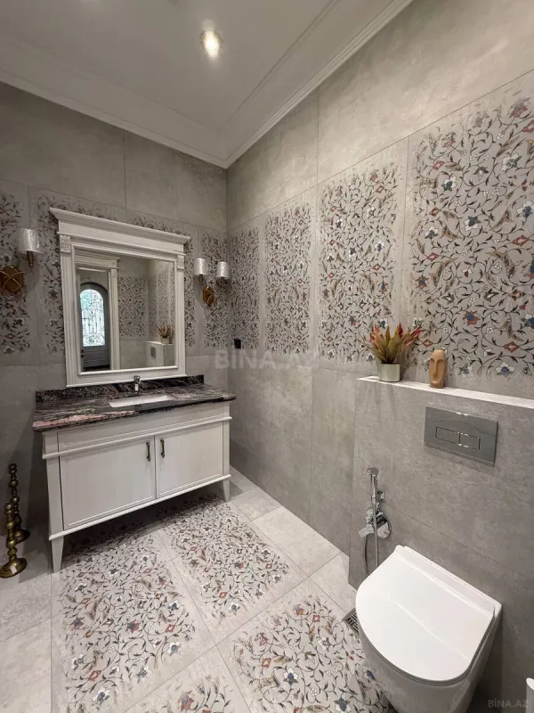 Satılır 8 otaqlı həyət evi 800 m²