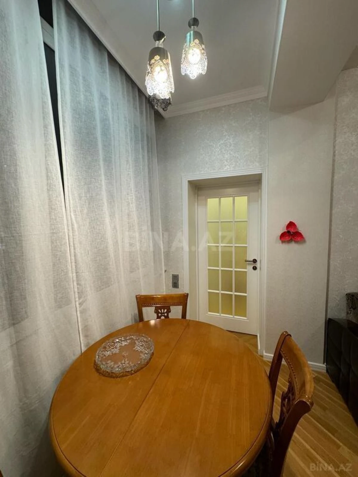 Kirayə verilir 3 otaqlı mənzil 105 m²