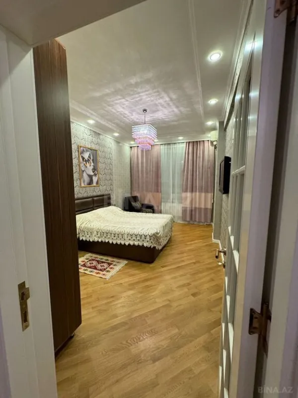Kirayə verilir 3 otaqlı mənzil 105 m²