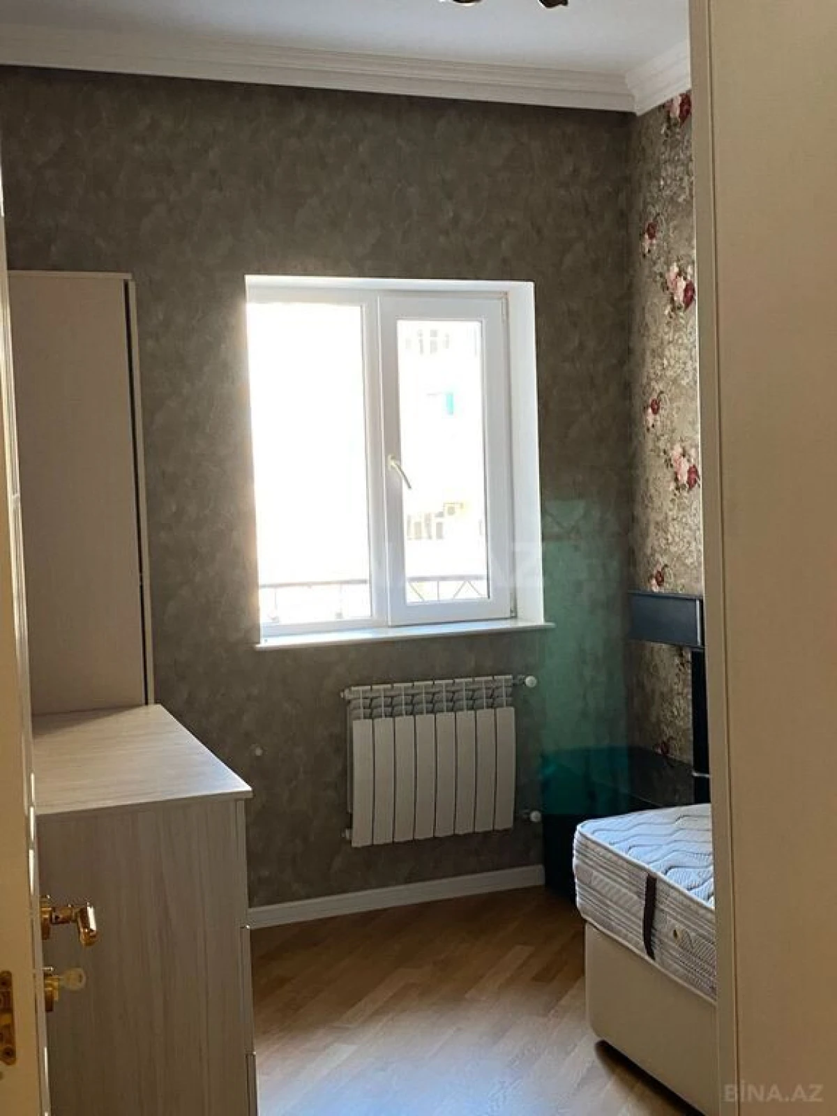 Kirayə verilir 3 otaqlı mənzil 105 m²