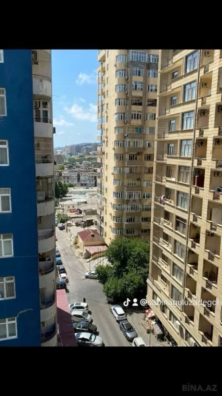 Kirayə verilir 3 otaqlı mənzil 105 m²
