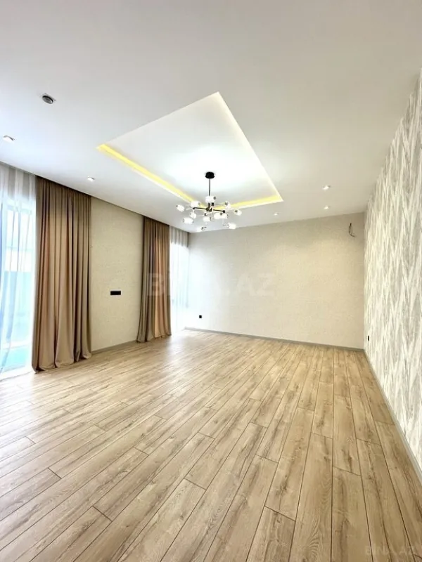 Satılır 4 otaqlı həyət evi 200 m²