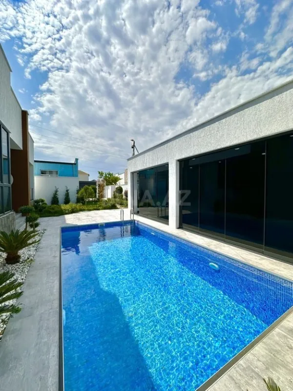 Satılır 4 otaqlı həyət evi 200 m²