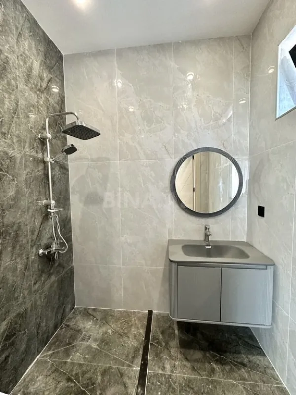 Satılır 4 otaqlı həyət evi 200 m²