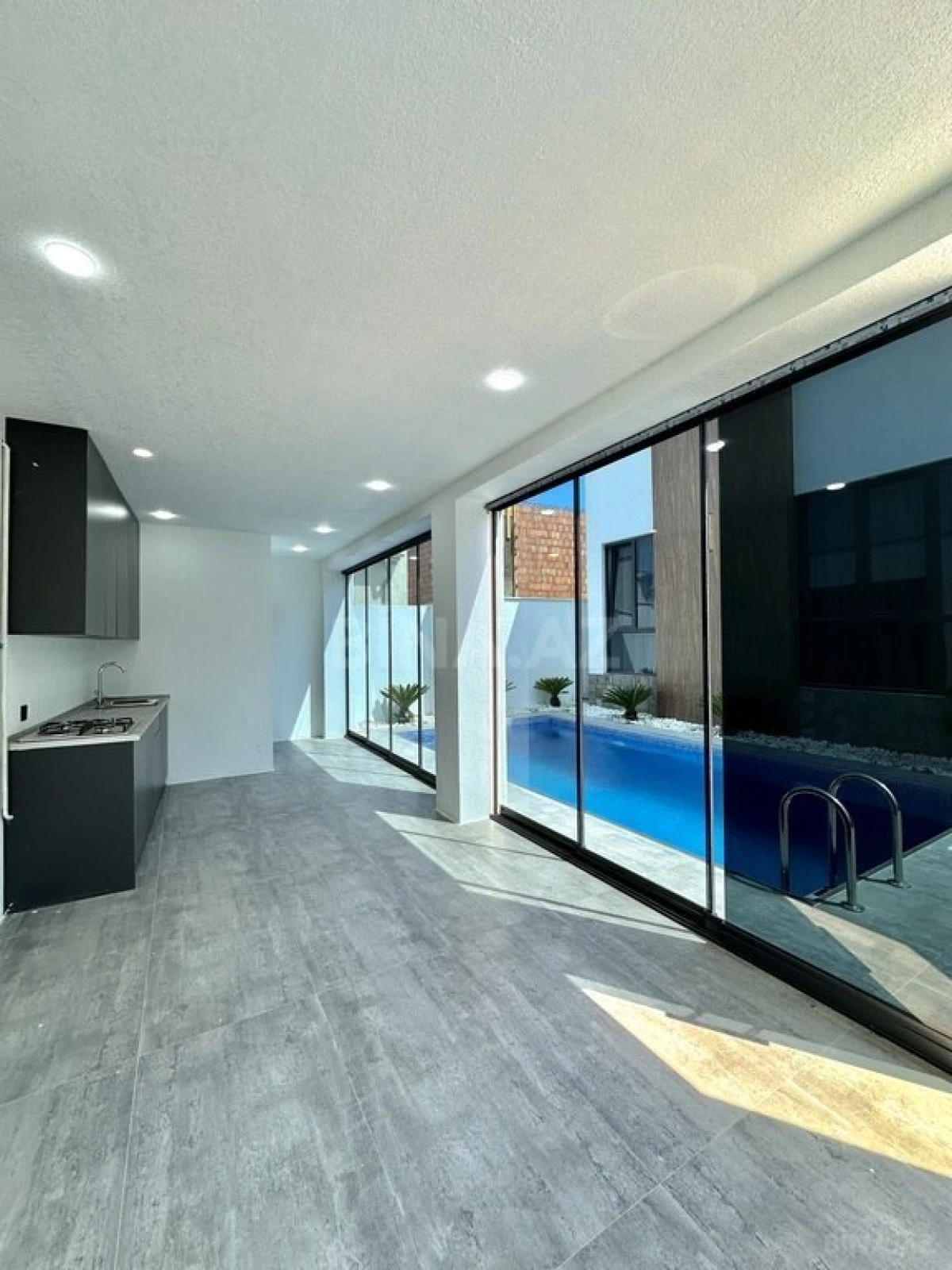 Satılır 4 otaqlı həyət evi 200 m²