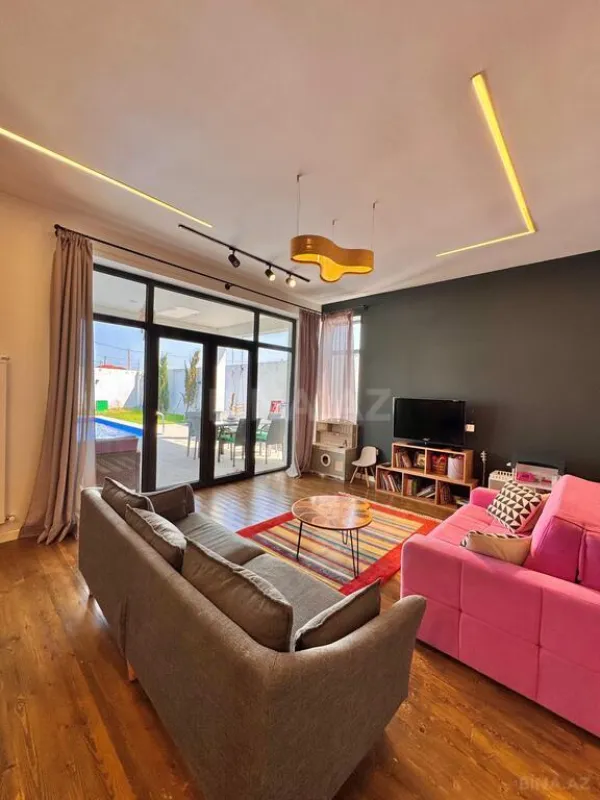 Satılır 4 otaqlı həyət evi 140 m²