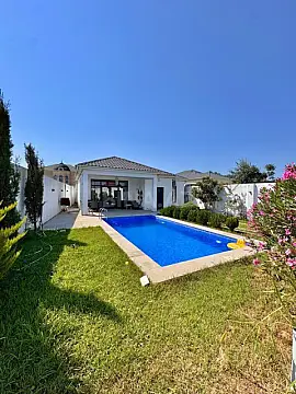 Satılır 4 otaqlı həyət evi 140 m²