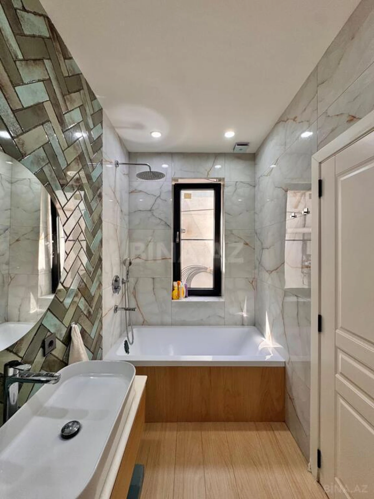 Satılır 4 otaqlı həyət evi 140 m²