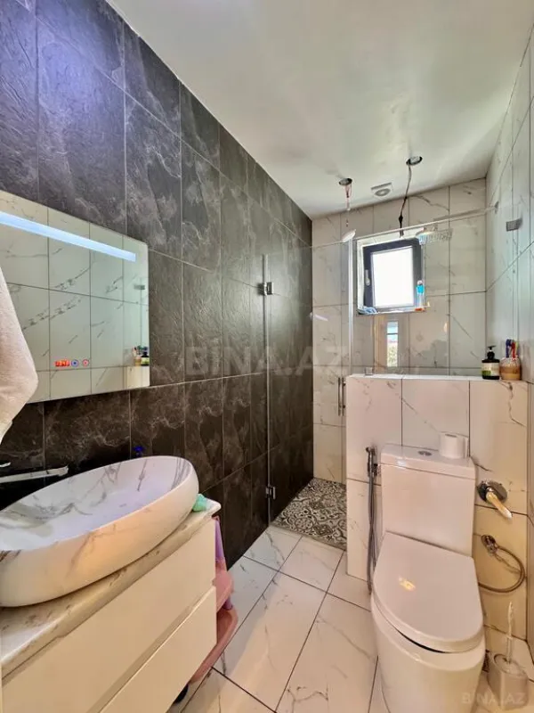 Satılır 4 otaqlı həyət evi 140 m²