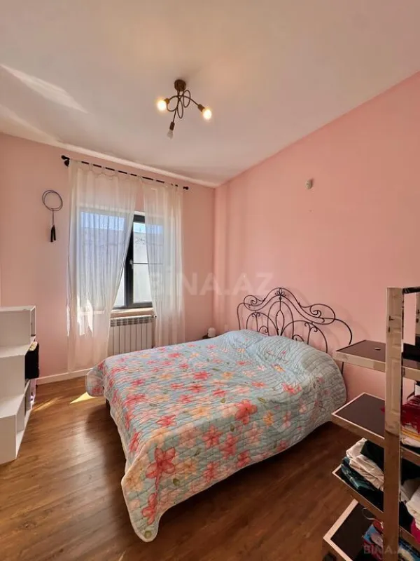 Satılır 4 otaqlı həyət evi 140 m²