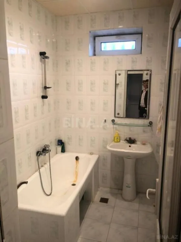 Satılır 7 otaqlı həyət evi 340 m²