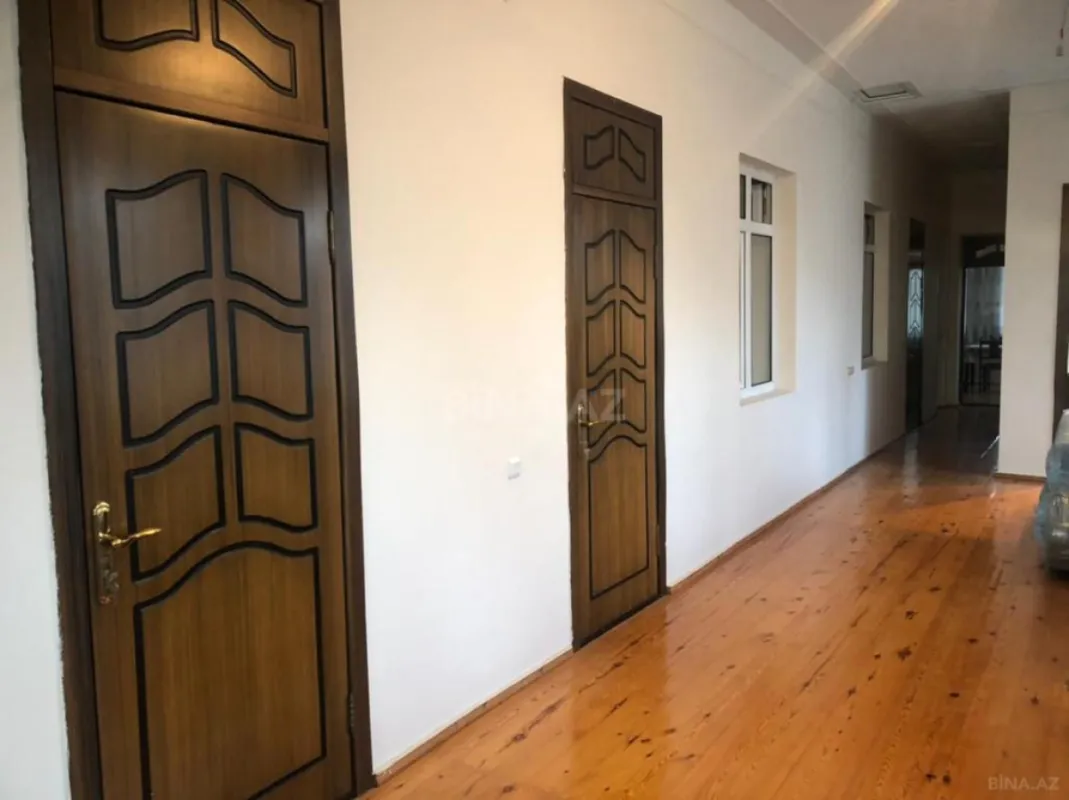 Satılır 7 otaqlı həyət evi 340 m²