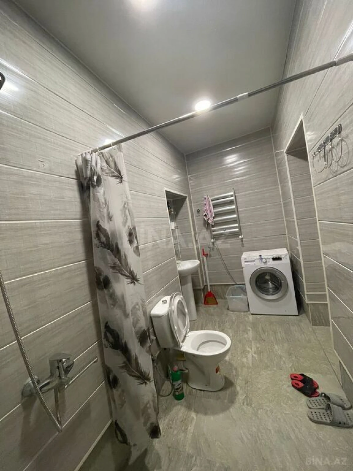Satılır 7 otaqlı həyət evi 340 m²