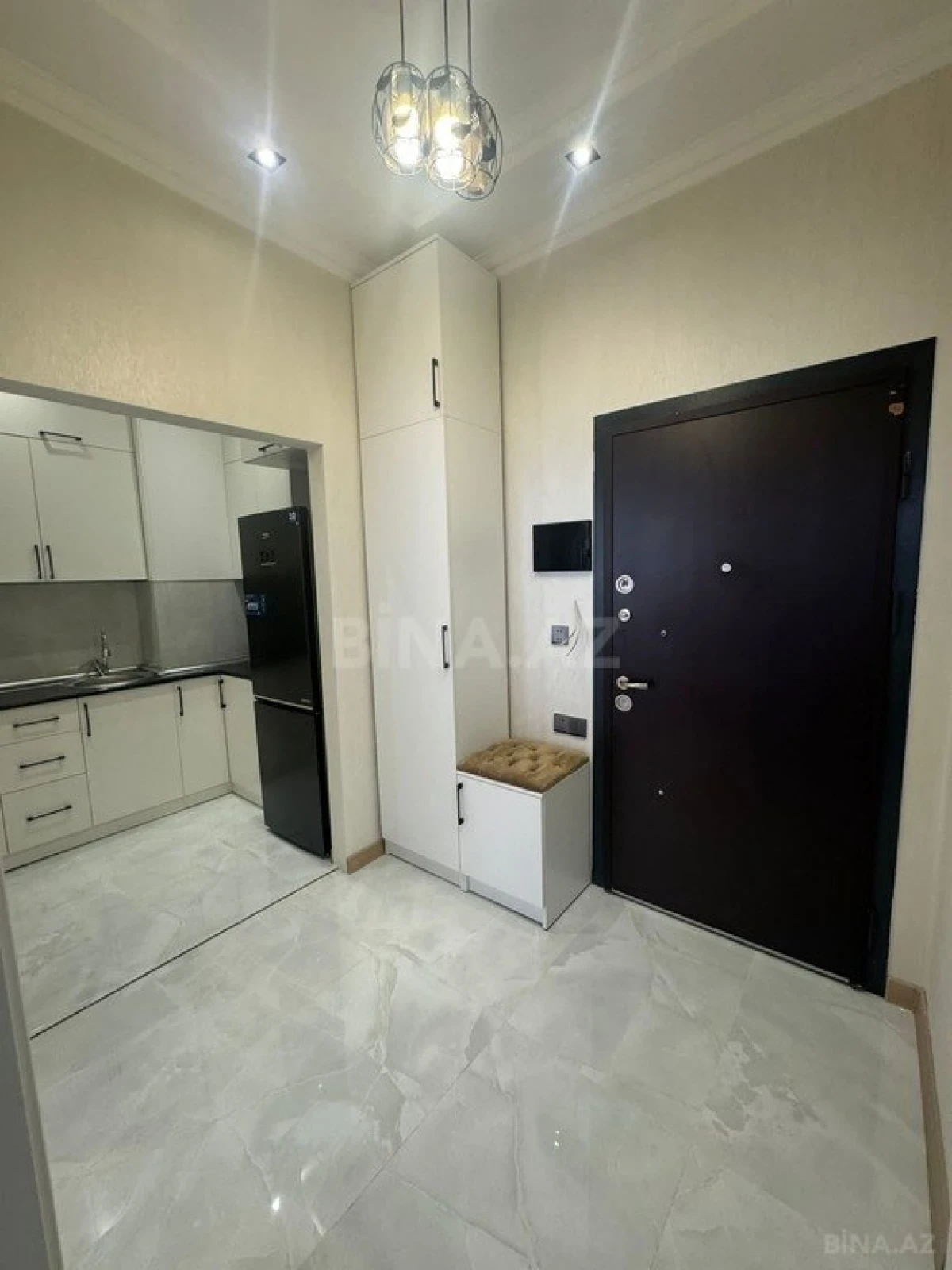 Kirayə verilir 2 otaqlı mənzil 55 m²