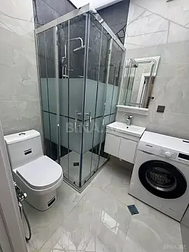 Kirayə verilir 2 otaqlı mənzil 55 m²