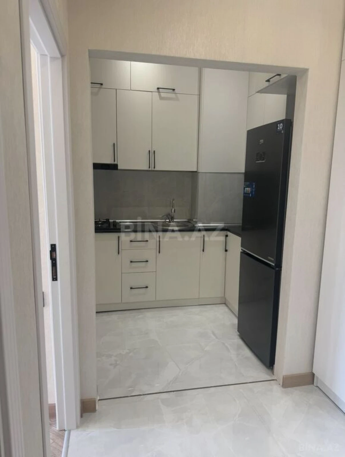 Kirayə verilir 2 otaqlı mənzil 55 m²