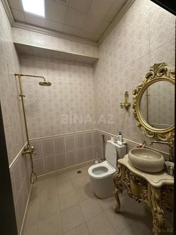 Kirayə verilir 8 otaqlı mənzil 1300 m²