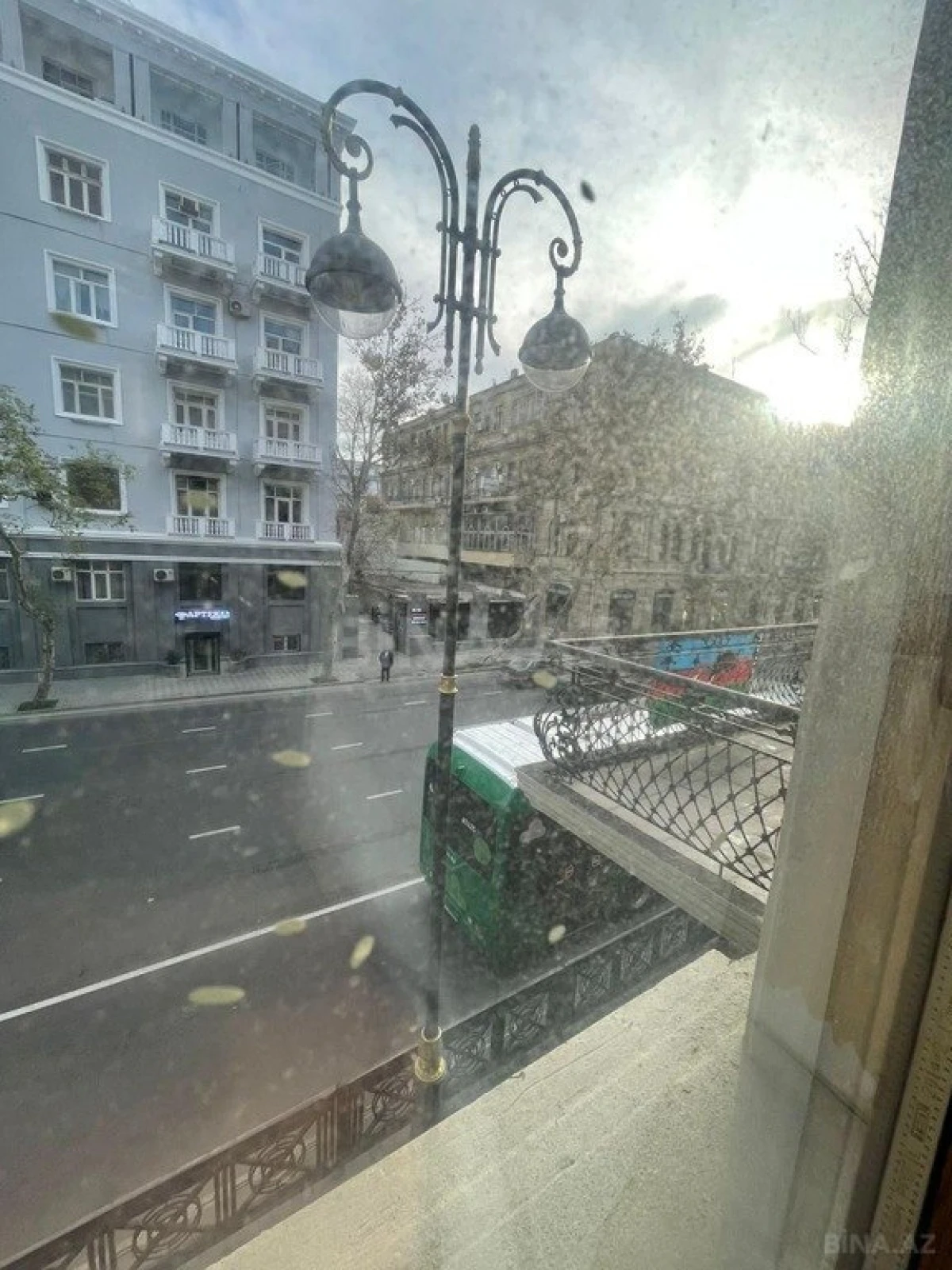 Satılır 2 otaqlı mənzil 60 m²