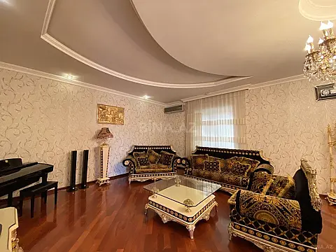 Satılır 7 otaqlı həyət evi 660 m²