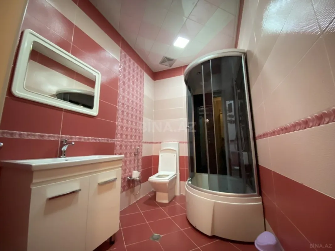 Satılır 7 otaqlı həyət evi 660 m²